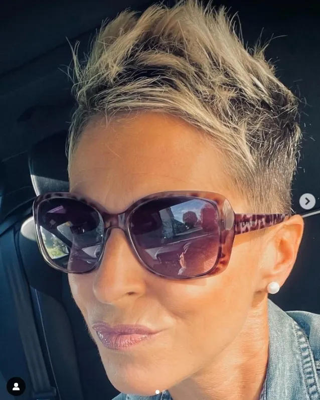 Cortes de Pelo para Mujeres de 50: Mohawk