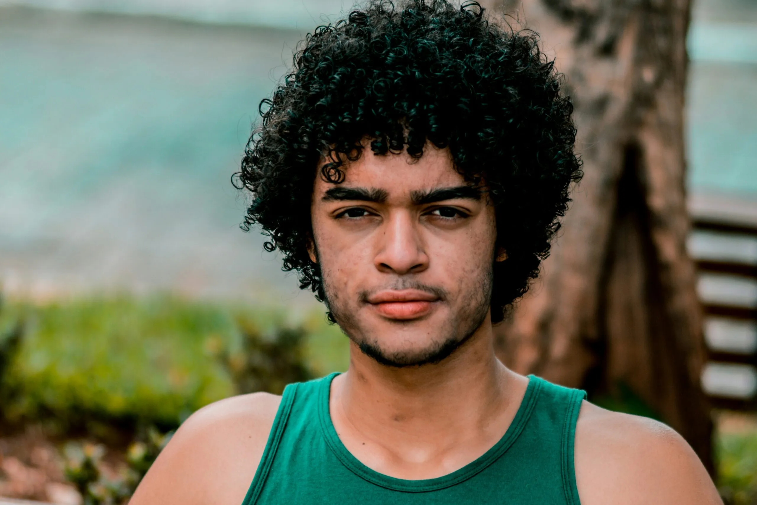cortes de pelo rizado para hombres